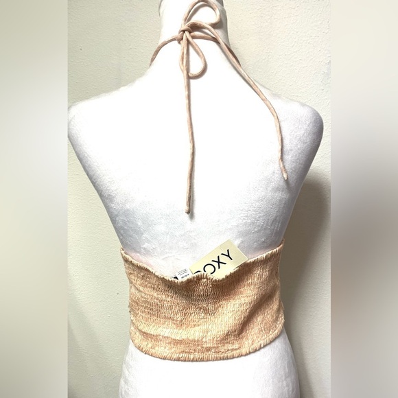 Roxy Peach Minerva Halter Top Surfer Style
Beach Summer Boho Chic NWT
Size Small - Picture 3 of 7